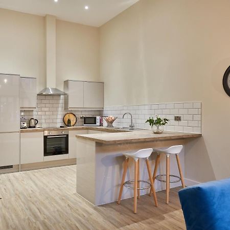 Two Bedroom Apartment By Jlj Apartments & Serviced Accommodation Birmingham - Mantella Lofts Eksteriør billede