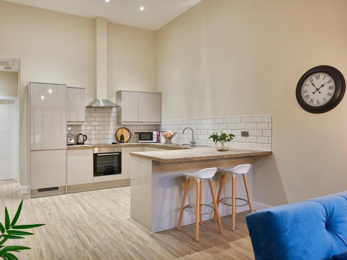 Two Bedroom Apartment By Jlj Apartments & Serviced Accommodation Birmingham - Mantella Lofts Eksteriør billede